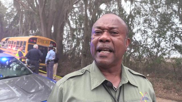 Child dies in morning bus wreck